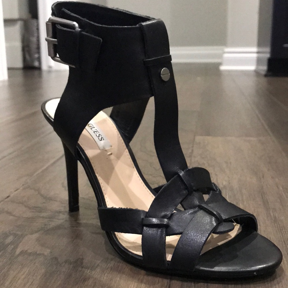 Like new! Guess shoes